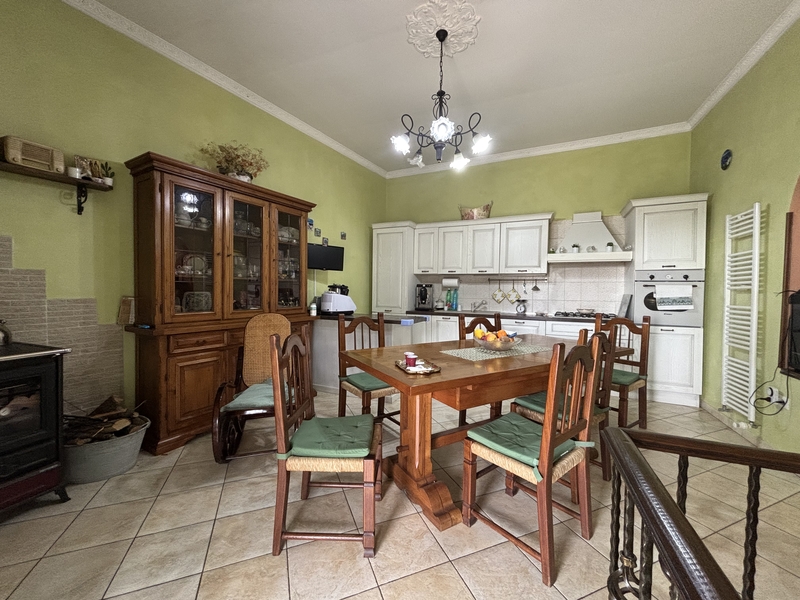 przestronna nieruchomość w miasteczku Tortora w Kalabrii