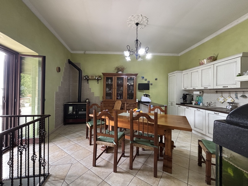 imponujący dom w południowych Włoszech nad morzem