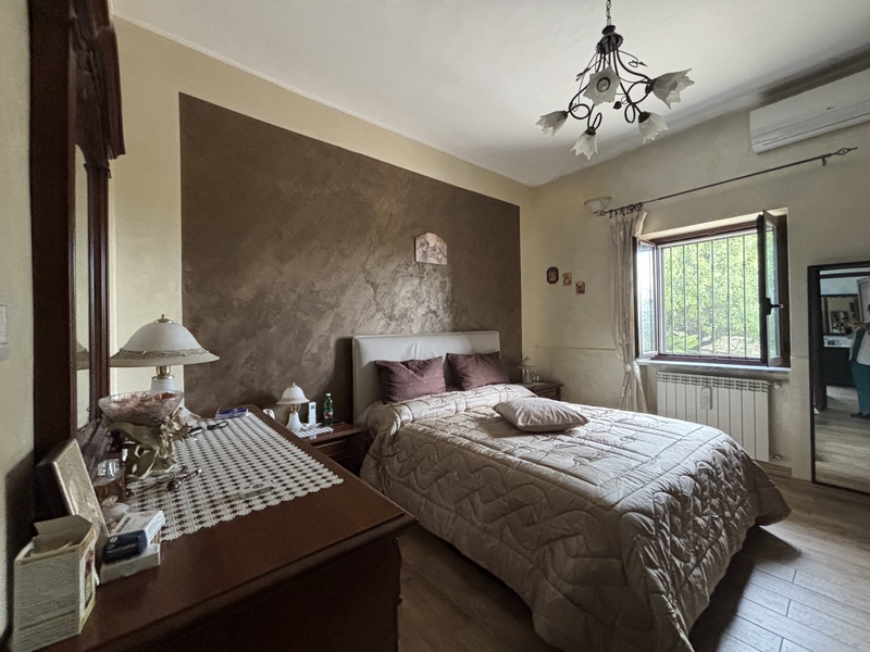 przestronny dom w miasteczku Tortora nad morzem